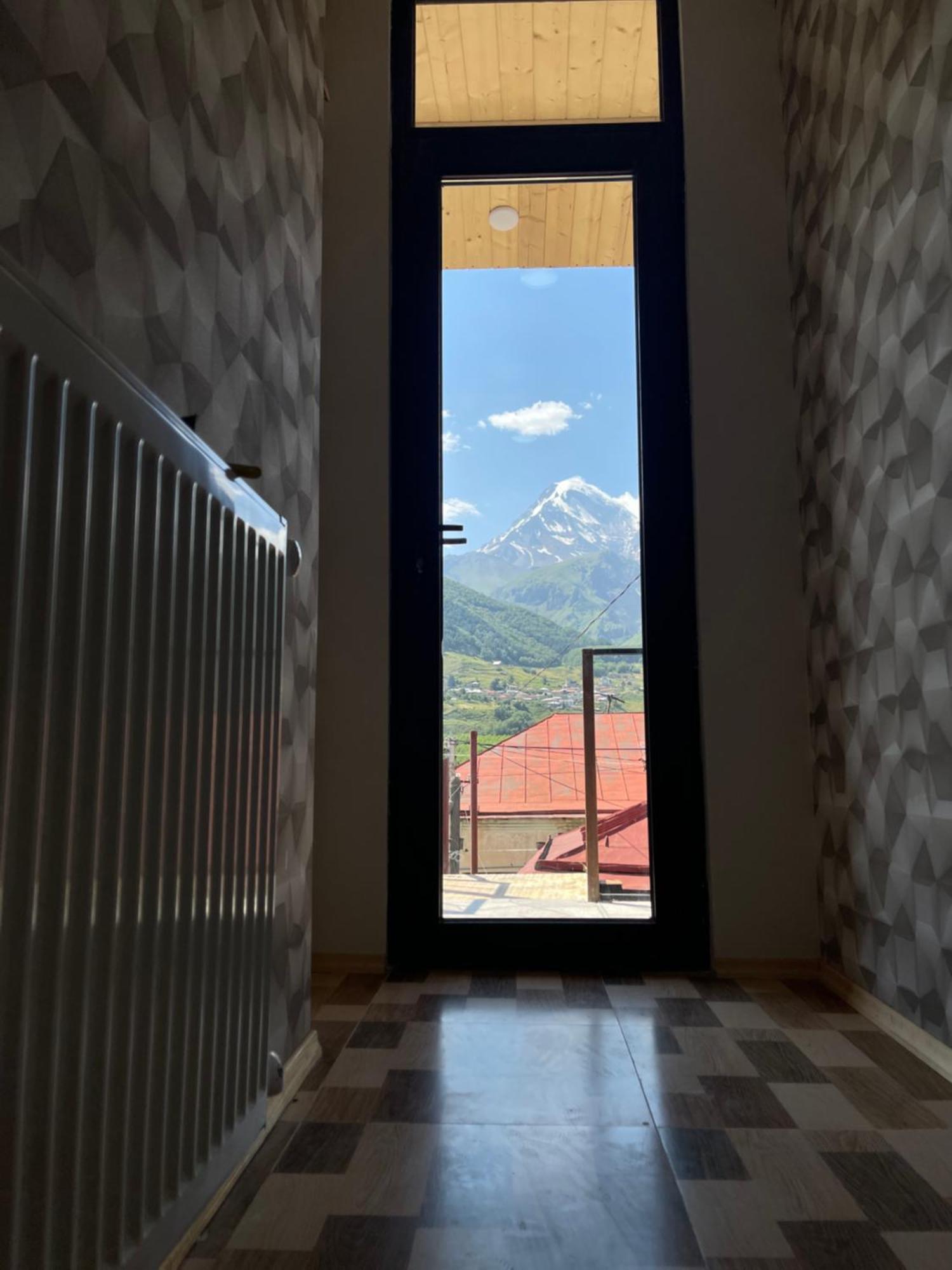 Sunny Guesthouse カズベギ エクステリア 写真